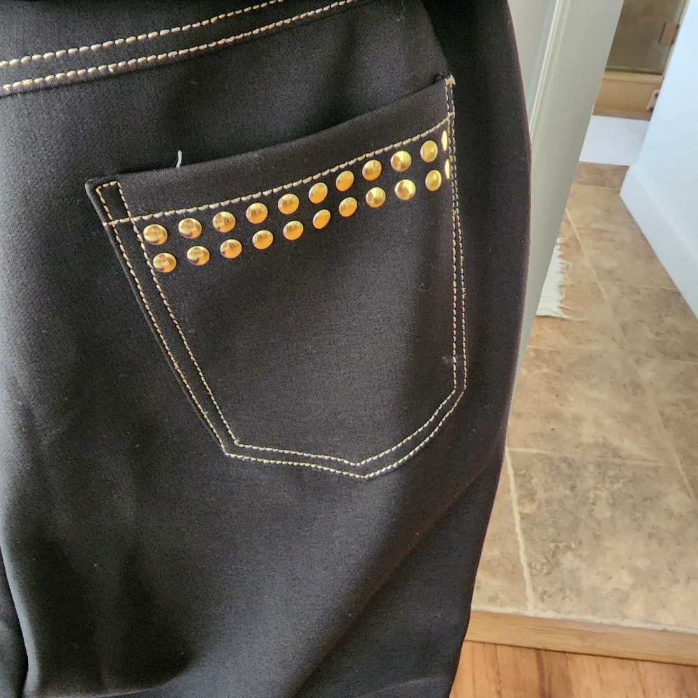 Pants - Picture 3 of 5